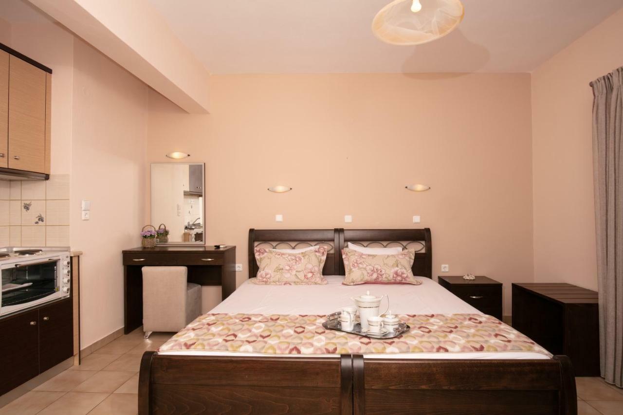 סקאלה פוטאמיאס Dryades Apartments & Studios מראה חיצוני תמונה